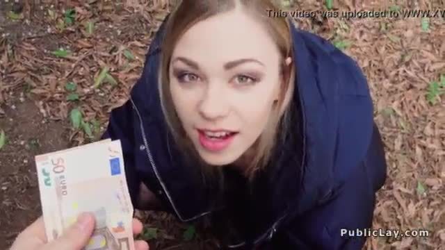 Blonde pov fucked in bushes outdoor