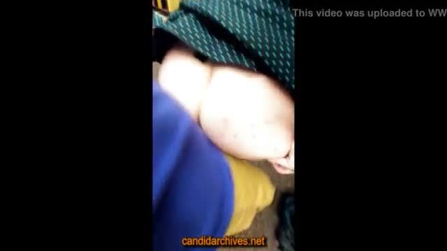 Garchando en la biblioteca petera pendeja